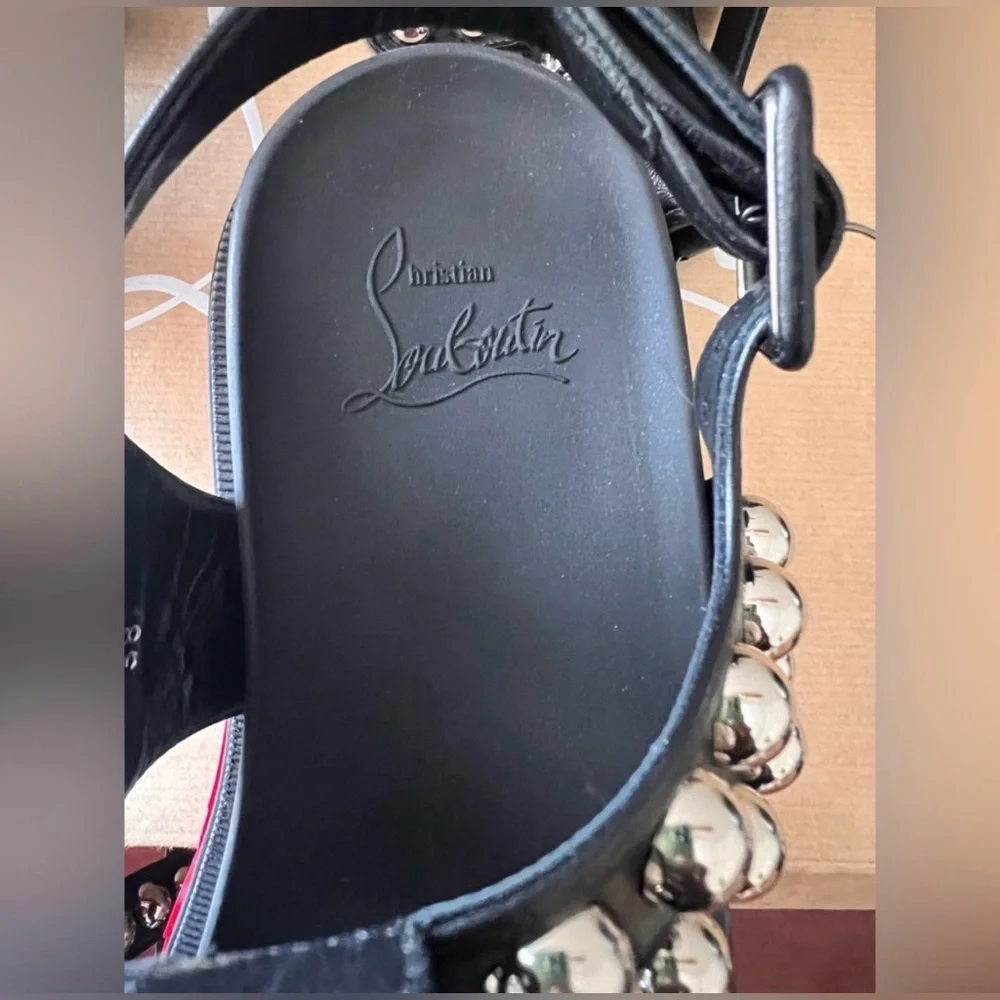 NIB Christian Louboutin Gladiadune Lug Sole Studded Gladiator Sandals Size 39.5 - Picture 8 of 10